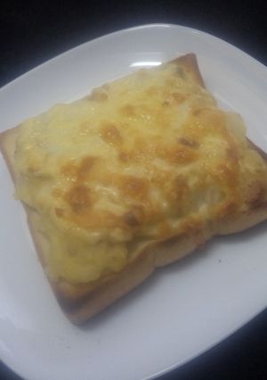余ったポテトサラダで簡単トースト-レシピのメイン写真