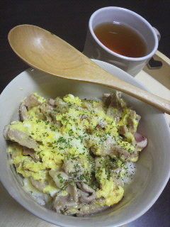 超カンタン洋風豚玉チーズどんぶり-レシピのメイン写真