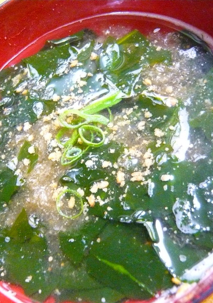 即席☆ごま香るワカメととろろ昆布のスープ-レシピのメイン写真