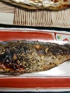 鯵を、ハーブミックスだけで焼いてみました-レシピのメイン写真