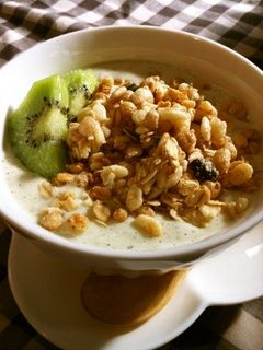 フルグラ入りキウイのスムージー-レシピのメイン写真