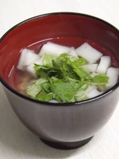 ハンペンふんわり!三つ葉のお吸い物-レシピのメイン写真