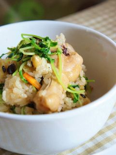 手羽元と煎り大豆の炊き込みご飯-レシピのメイン写真
