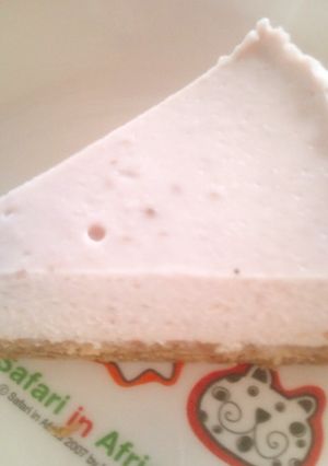 いちごのベイクドレアチーズケーキ-レシピのメイン写真