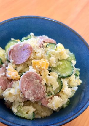懐かしい味。魚肉ソーセージ入り♡レンジでポテサラ-レシピのメイン写真