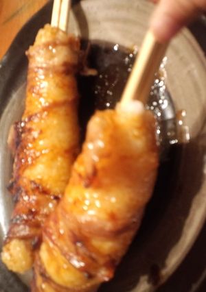 箸に巻いた肉巻おにぎり-レシピのメイン写真