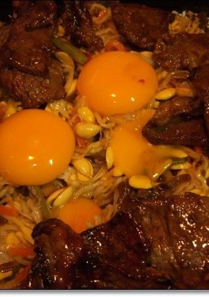 ダッチオーブンで作る簡単鉄鍋ビビンバ-レシピのメイン写真