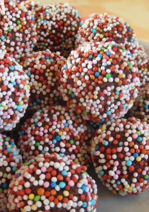 ココナッツチョコトリュフ-レシピのメイン写真