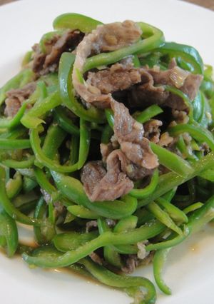 大盛にすれば豪華！牛肉とピーマンの炒め物-レシピのメイン写真