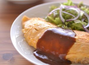 残りカレーでとろ〜りチーズオムライス-レシピのメイン写真