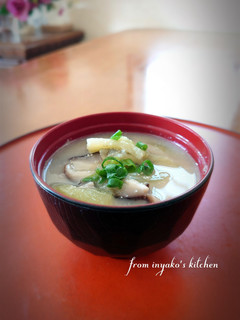 茄子と椎茸(夏は素麺入れて)お味噌汁♪-レシピのメイン写真