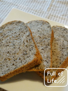 HB 全粒粉ゴマ食パン(早焼き)-レシピのメイン写真