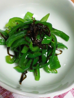 ピーマンの塩昆布炒め-レシピのメイン写真