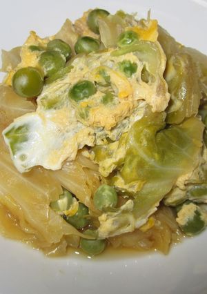 春キャベツとえんどう豆の季節の煮物-レシピのメイン写真