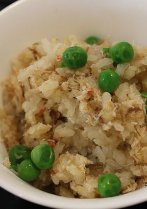 カニ缶で♪簡単♫カニとグリンピースの釜飯-レシピのメイン写真