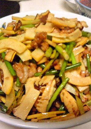 【安徽料理】蒜苗肉丝(=゜ハ゜)ノ喂-レシピのメイン写真