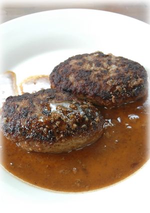 ハンバーグ　ワサビ醤油ソースで♪-レシピのメイン写真