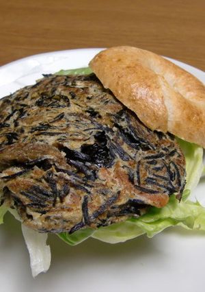 ランチに！ひじき卵焼きベーグルサンド-レシピのメイン写真