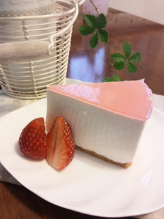 ヨーグルトムース♡苺味-レシピのメイン写真