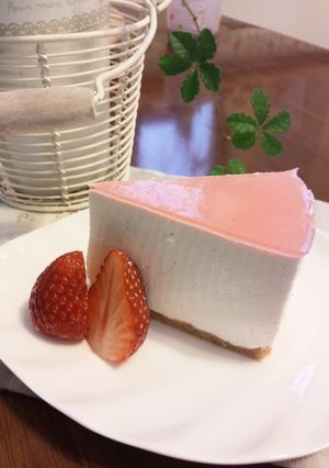 ヨーグルトムース♡苺味-レシピのメイン写真
