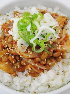 【『キムチと納豆と生イカ』ご飯】の作り方-レシピのメイン写真