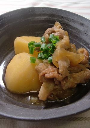 豚肉とじゃが芋の煮物♪生姜風味-レシピのメイン写真
