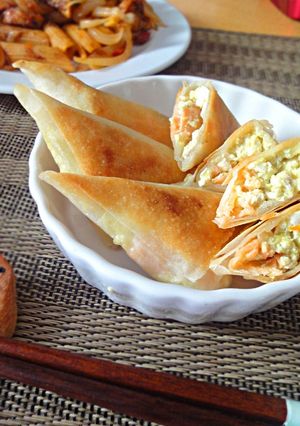 激うま★スモークサーモンとアボ豆腐春巻き-レシピのメイン写真