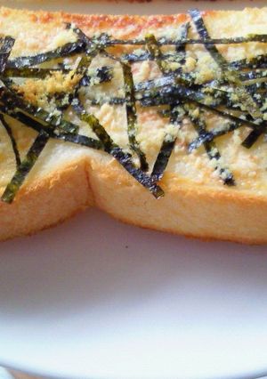 ＊刻み海苔＆粉チーズのトースト＊-レシピのメイン写真