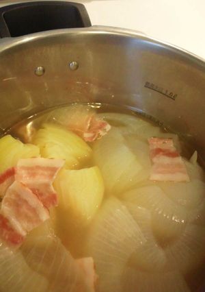 圧力鍋で＊簡単☆玉ねぎスープ-レシピのメイン写真