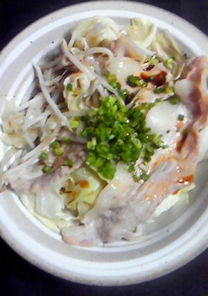 簡単ヘルシー！キャベツと豚の蒸し焼き-レシピのメイン写真
