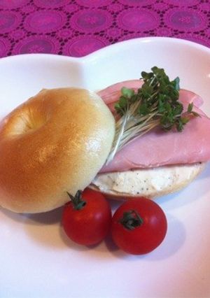 手作りベーグルでサンドイッチ-レシピのメイン写真