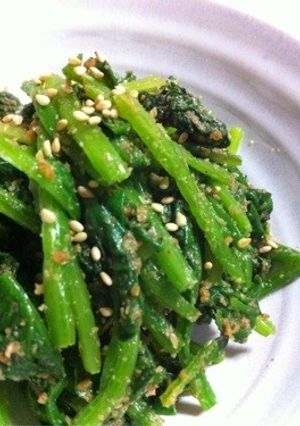 超簡単..5分.丼で.ごま和えほうれん草-レシピのメイン写真