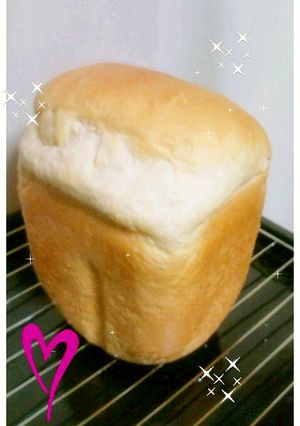 HB★ホシノ酵母で生クリーム入り食パン-レシピのメイン写真