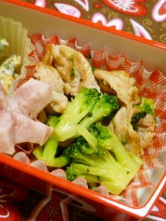 簡単お弁当✿ブロッコリーと豚肉塩炒め-レシピのメイン写真