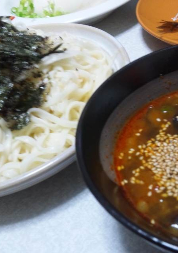 旨くて辛い！なすの旨辛めんつゆざるうどん-レシピのメイン写真