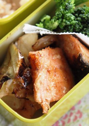 お弁当に★シンプル！鮭の味噌バター焼き-レシピのメイン写真
