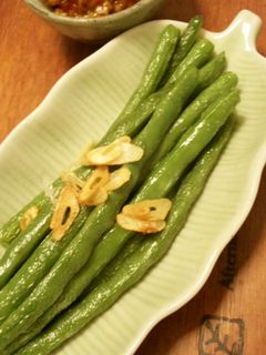 いんげんの素揚げを豆板醤で♪-レシピのメイン写真