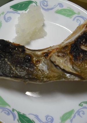 鰤のカマ焼き。シンプルに。-レシピのメイン写真