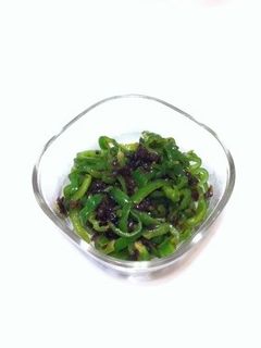 ピーマンと昆布の佃煮のピリ辛炒め-レシピのメイン写真