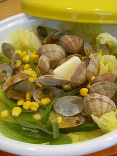 バターの風味香る！タジン鍋であさり蒸し！-レシピのメイン写真