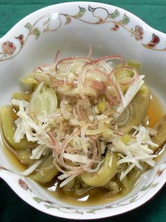 香味野菜を添えて、細切りナスのお浸し-レシピのメイン写真