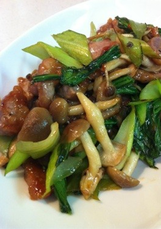 青梗菜としめじと豚肉のオイスター炒め-レシピのメイン写真