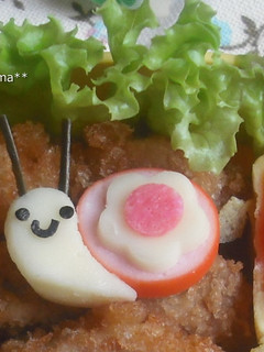 キャラ弁 簡単 おかず かたつむりデコ♪-レシピのメイン写真