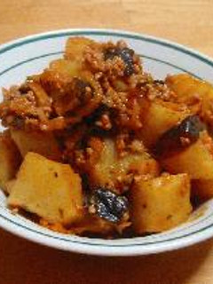 そぼろ肉じゃがトマトカレー味-レシピのメイン写真