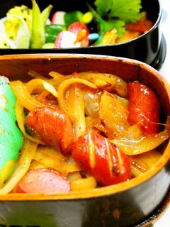 簡単♪玉ねぎとウインナーの焼肉マヨ炒め-レシピのメイン写真