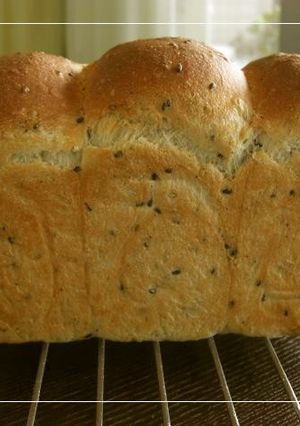 ごまの山食♪-レシピのメイン写真