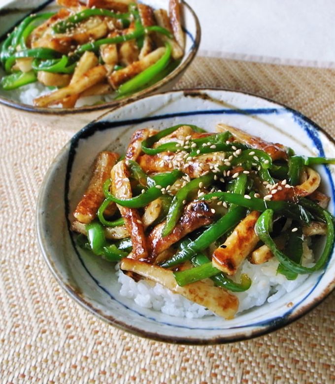 ピーマンとちくわ丼！チンジャオロース味-レシピのメイン写真