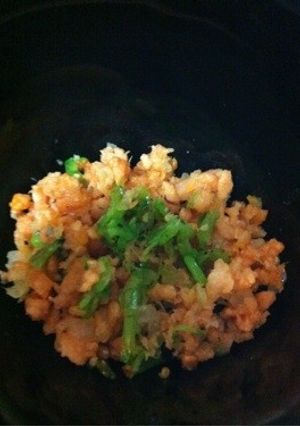 離乳食中期 鮭スナップえんどうバター炒め-レシピのメイン写真