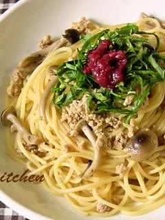 鶏そぼろとしめじの和風パスタ♡梅肉添え-レシピのメイン写真