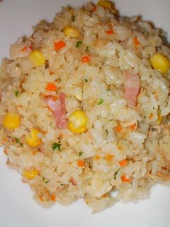炊飯器で☆ツナとベーコンのピラフ-レシピのメイン写真